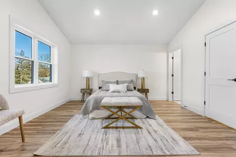 Bedroom - 43 High St #B, Gloucester, MA 01930 photo 2 of 4