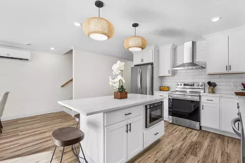 Kitchen - 43 High St #B, Gloucester, MA 01930 photo 4 of 4