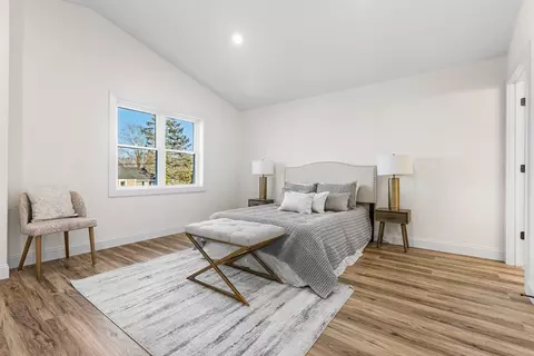 Bedroom - 43 High St #B, Gloucester, MA 01930 photo 1 of 4