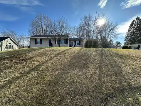 3 Sylvia St, Three Rivers, MA 01080