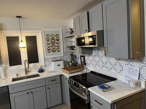 635 Florence Rd, Northampton, MA 01062