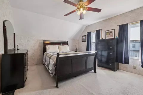 Bedroom - 39-41 Kinsman St, Everett, MA 02149 photo 5 of 7