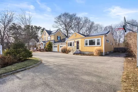 193 Garden St, Needham, MA 02492 photo 2