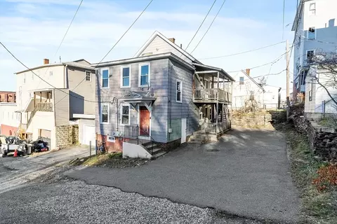 5 Mcfarland Ct, Worcester, MA 01604 photo 2