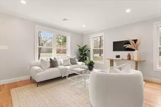 4 Barracks Rd #4, Hudson, MA 01749
