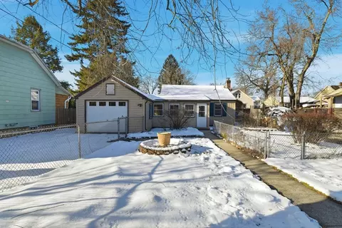138 Warrenton St, Springfield, MA 01109