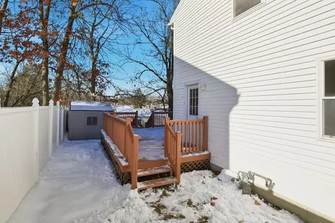 Exterior - 22 Pheasant Dr, Springfield, MA 01119 photo 3 of 7
