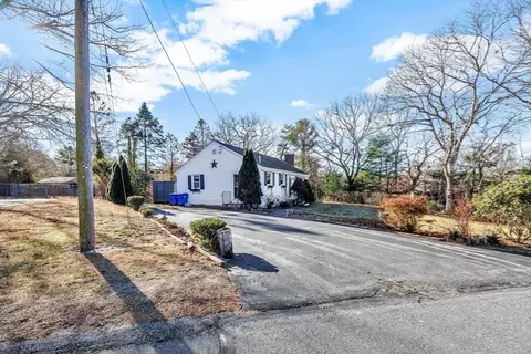 48 Maple St, Bourne, MA 02532 photo 25