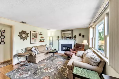 48 Maple St, Bourne, MA 02532 photo 10