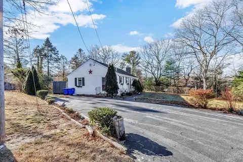 48 Maple St, Bourne, MA 02532 photo 22