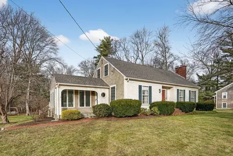121 South Dr, Bridgewater, MA 02324