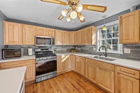 3 Hebert Rd, Spencer, MA 01562 photo 9
