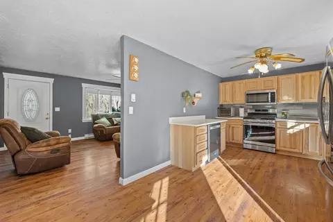 3 Hebert Rd, Spencer, MA 01562 photo 6