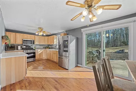 3 Hebert Rd, Spencer, MA 01562 photo 7