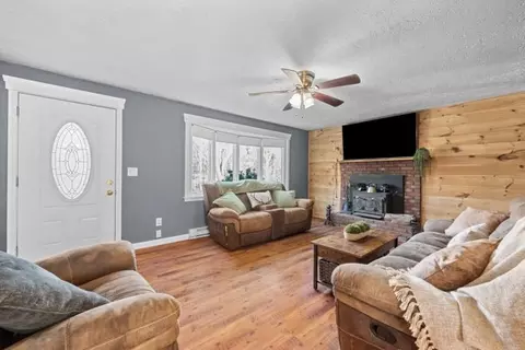 3 Hebert Rd, Spencer, MA 01562 photo 4