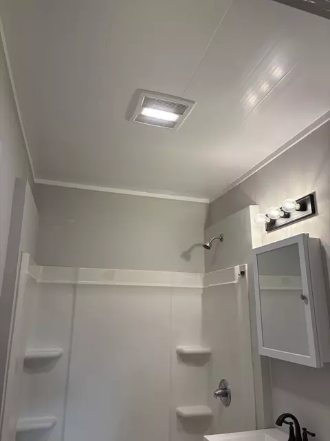 797 Carew St, Springfield, MA 01104 photo 25