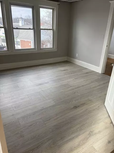 797 Carew St, Springfield, MA 01104 photo 10