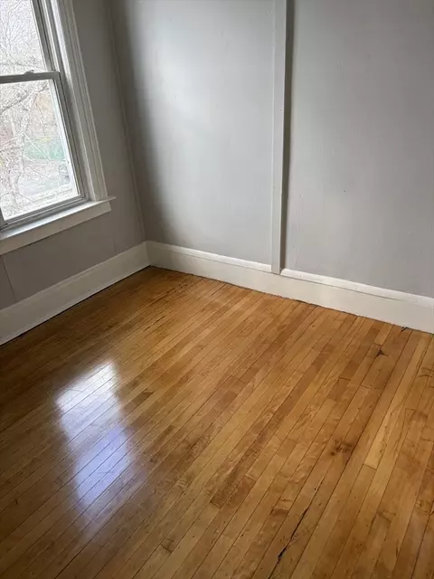 797 Carew St, Springfield, MA 01104 photo 13