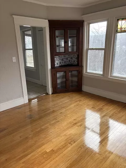 797 Carew St, Springfield, MA 01104 photo 11
