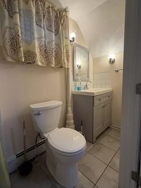 Bath - 68 Cross St, Fall River, MA 02723 photo 1 of 4