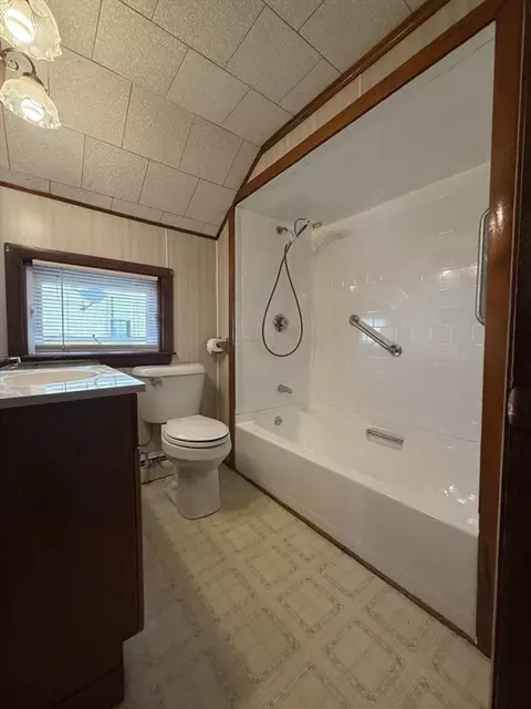 Bath - 68 Cross St, Fall River, MA 02723 photo 3 of 4