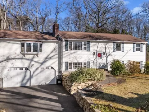 40 Atwood Rd, Southborough, MA 01772