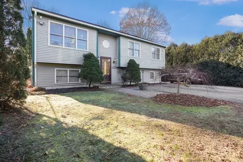 1396 Wilbur Ave, Swansea, MA 02777