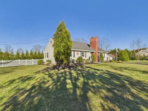 199 Quaker Ln, Acushnet, MA 02743 photo 6