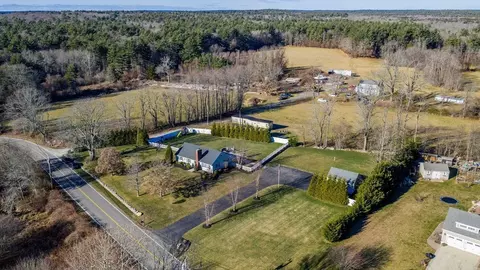 199 Quaker Ln, Acushnet, MA 02743 photo 3