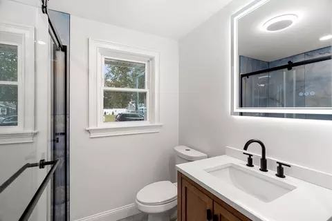 12 Exeter St, Danvers, MA 01923 photo 21