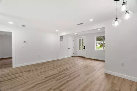 12 Exeter St, Danvers, MA 01923 photo 14