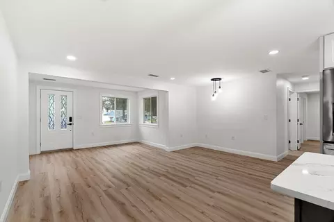 12 Exeter St, Danvers, MA 01923 photo 12