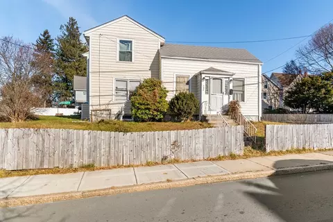 580 County St, Fall River, MA 02723