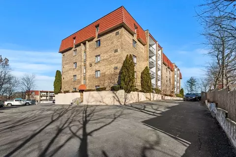 159 Franklin #E6, Stoneham, MA 02180