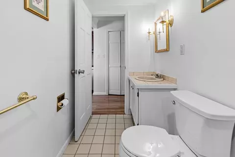 Bath - 456 Gorwin Dr, Hanson, MA 02341 photo 2 of 5