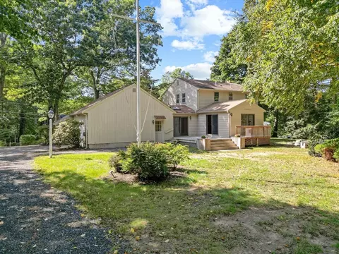 Exterior - 456 Gorwin Dr, Hanson, MA 02341 photo 5 of 10