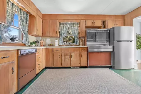 14 Hull St, Beverly, MA 01915 photo 11