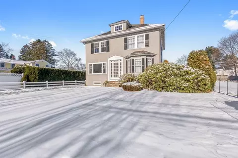 14 Hull St, Beverly, MA 01915