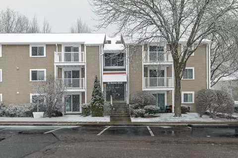 36 Silver Hill Ln #21, Natick, MA 01760