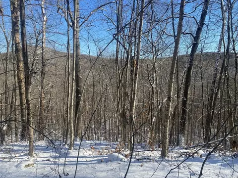 593 Old Warren Rd, Palmer, MA 01069