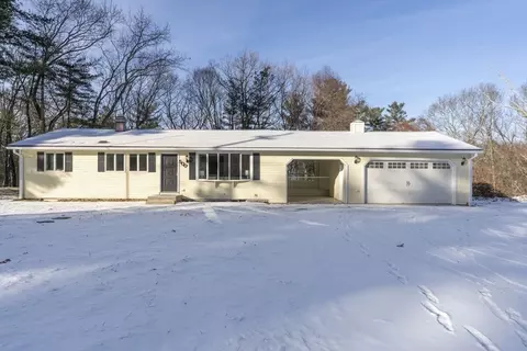 500 Franklin St, Wrentham, MA 02093