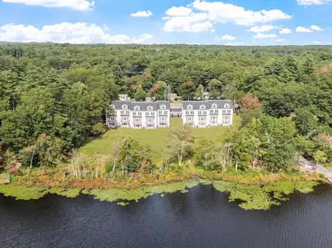 206 W Main St #2, Georgetown, MA 01833