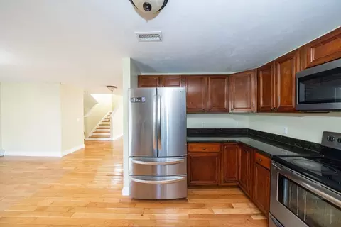 83 Massasoit Rd, Worcester, MA 01604 photo 6