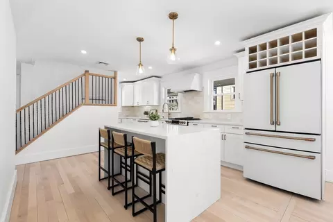 22 Prescott St #2, Salem, MA 01970