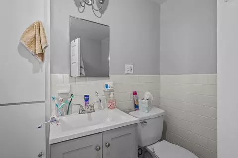 Bath - 1792 Pleasant St, Fall River, MA 02723 photo 4 of 7