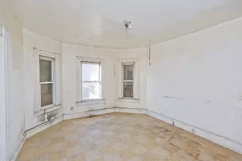 88 Marble St, Springfield, MA 01105 photo 8