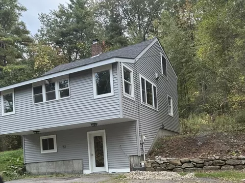 137 Deer Bay Rd, Ashby, MA 01431
