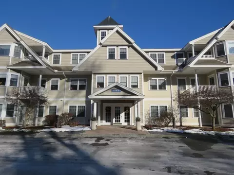 5 Mission Rd #107, Chelmsford, MA 01863