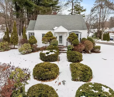 559 Merriam Ave, Leominster, MA 01453