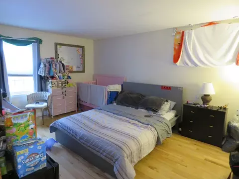 Bedroom - 52 Ward St, Raynham, MA 02767 photo 6 of 6